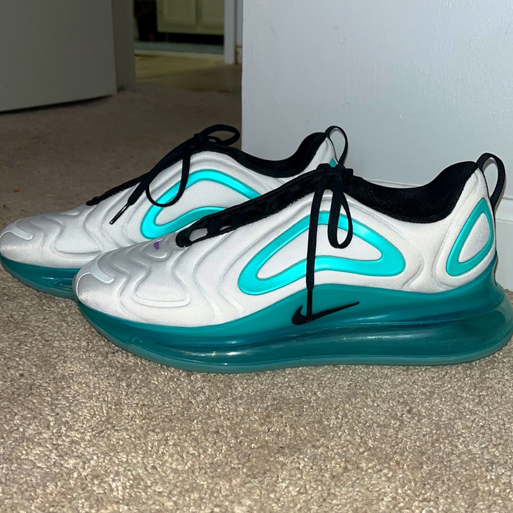 Nike AirMax 720